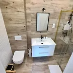 Fiona4 Centrum700m Parking Bezplatny Monitorowany Salon Z Sypialnia Tv Lazienka Kuchnia Rekuperacja Apartment *
