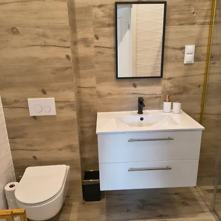 Apartamento Fiona4 Centrum700m Parking Bezplatny Monitorowany Salon Z Sypialnia Tv Lazienka Kuchnia Rekuperacja *