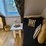 Fiona4 Centrum700m Parking Bezplatny Monitorowany Salon Z Sypialnia Tv Lazienka Kuchnia Rekuperacja דירה קרפאז'