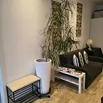 Fiona4 Centrum700m Parking Bezplatny Monitorowany Salon Z Sypialnia Tv Lazienka Kuchnia Rekuperacja דירה