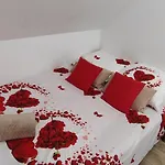 Fiona4 Centrum700m Parking Bezplatny Monitorowany Salon Z Sypialnia Tv Lazienka Kuchnia Rekuperacja דירה קרפאז'