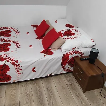 דירה Fiona4 Centrum700m Parking Bezplatny Monitorowany Salon Z Sypialnia Tv Lazienka Kuchnia Rekuperacja קרפאז'