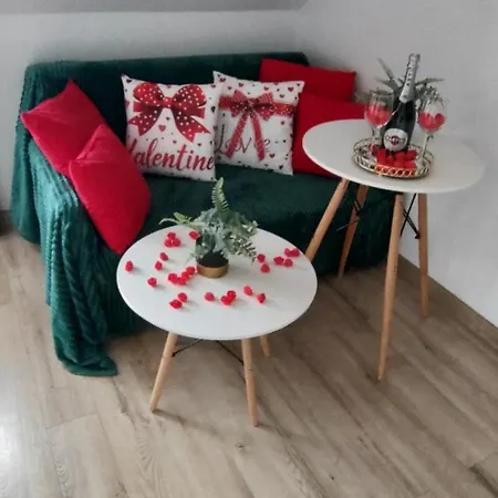 דירה Fiona4 Centrum700m Parking Bezplatny Monitorowany Salon Z Sypialnia Tv Lazienka Kuchnia Rekuperacja קרפאז'