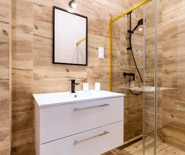 Fiona4 Centrum700m Parking Bezplatny Monitorowany Salon Z Sypialnia Tv Lazienka Kuchnia Rekuperacja * Karpacz