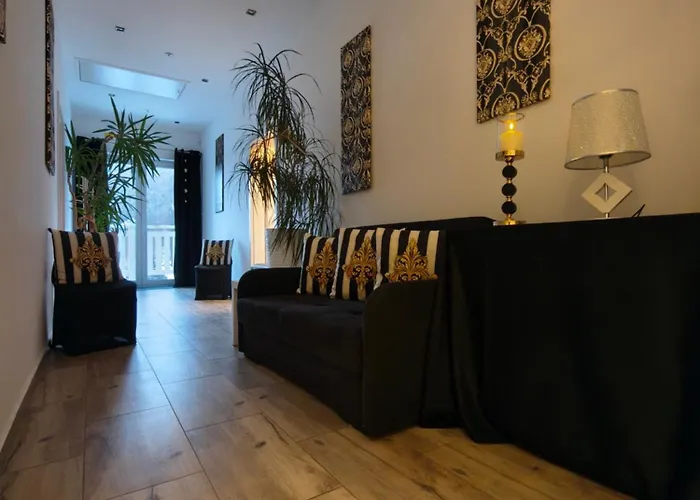 Fiona4 Centrum700m Parking Bezplatny Monitorowany Salon Z Sypialnia Tv Lazienka Kuchnia Rekuperacja Apartment Karpacz